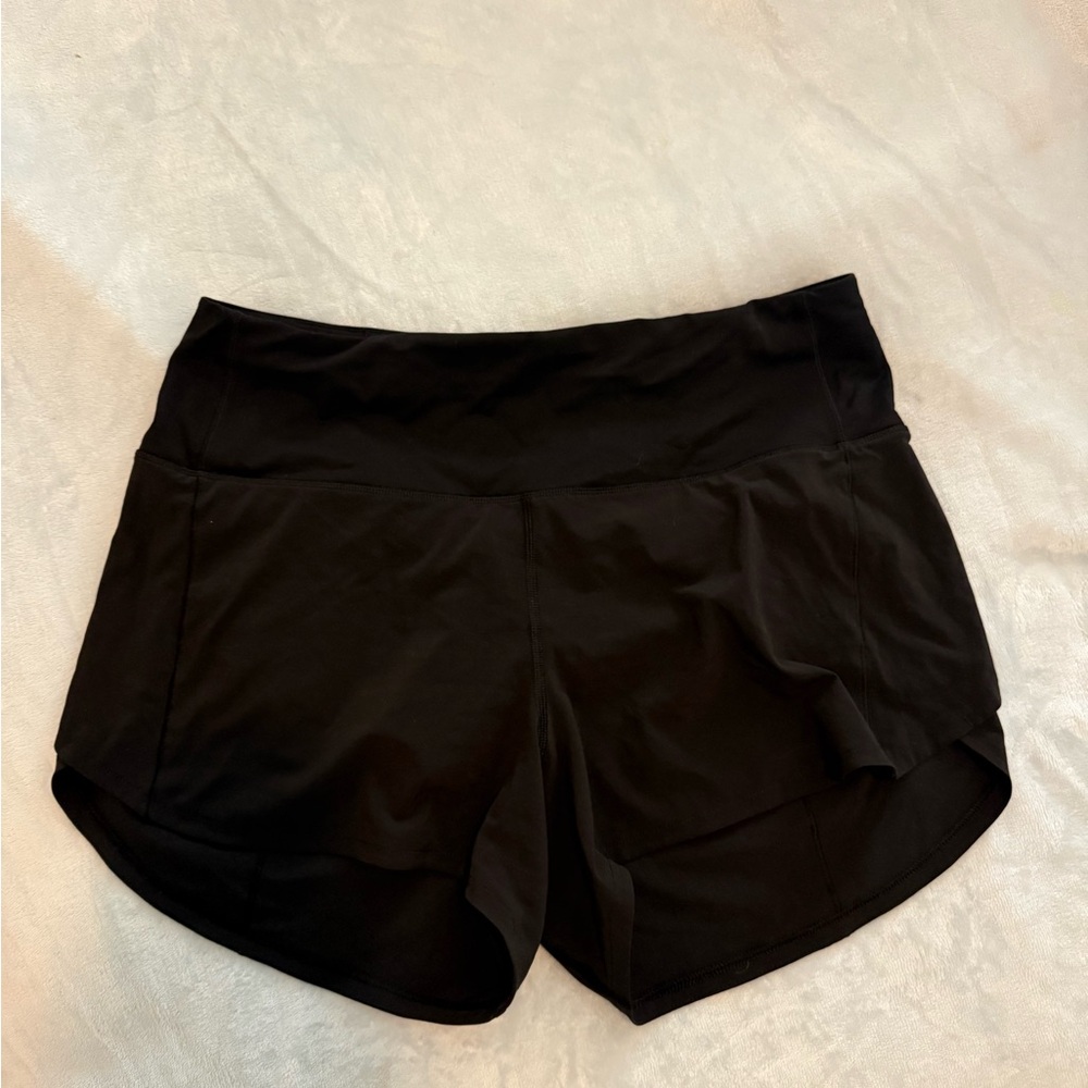 Size 8 Lululemon Speed Up Shorts